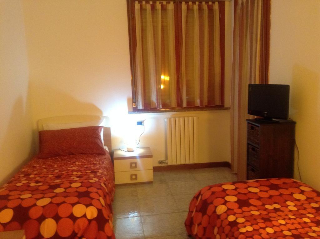 B&B Humana Rozzano Værelse billede